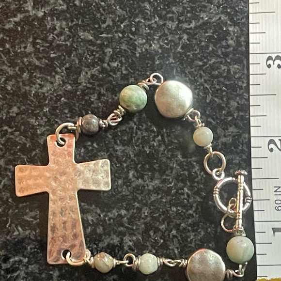 Jewelry - Silver tone and Green Beaded Cross Bracelet